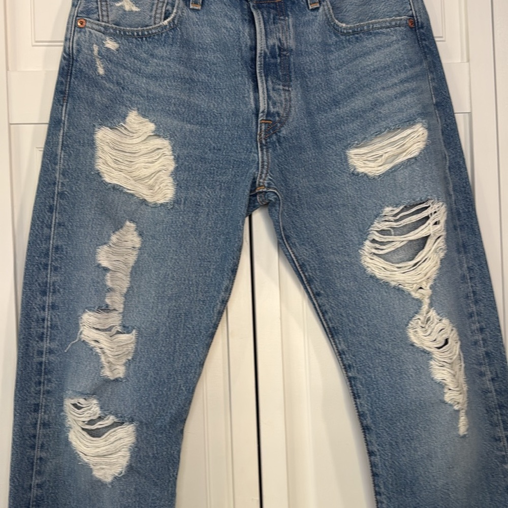 Levi’s Distressed 501s 30 X 30 View 5